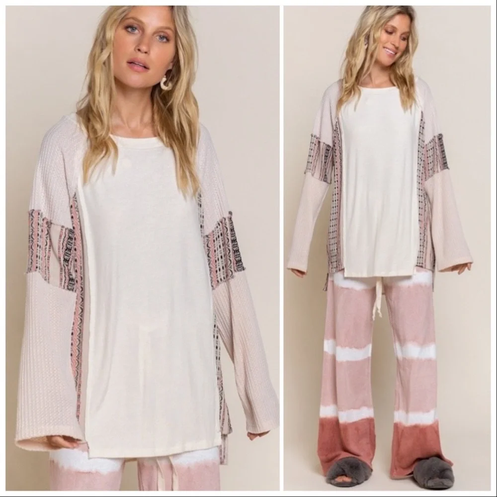 POL Mix It Up in Comfy Knits Top - Picture 6 of 15
